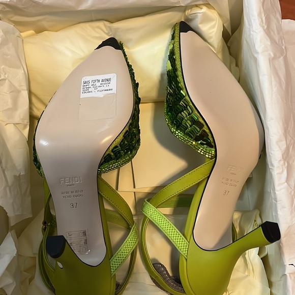 NIB Fendi colibri sequin heels in “wasabi green” - Picture 7 of 8